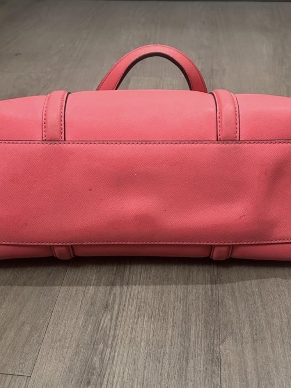 kate spade coral tote with gold hardware - Picture 7 of 7